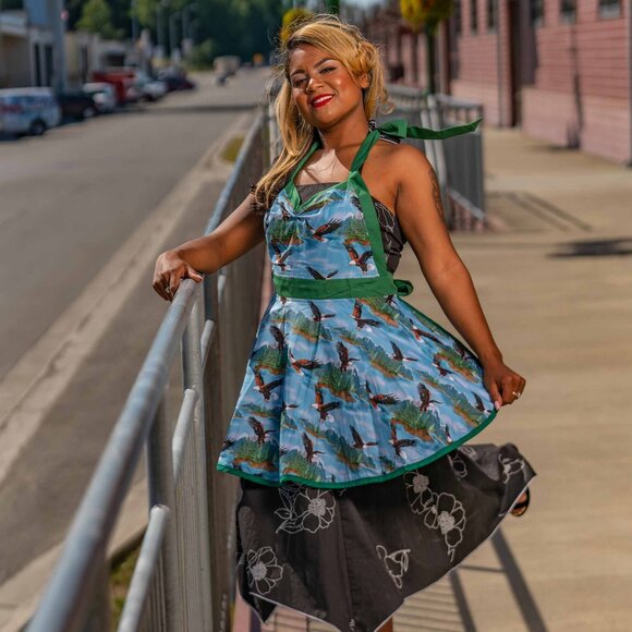 Eagles Handmade 50's Style Pin-up apron - One of a kind! - Picture 2 of 8